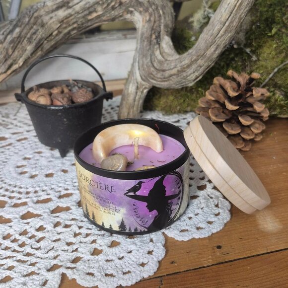 Scented Soy Candle - Picture 3 of 12